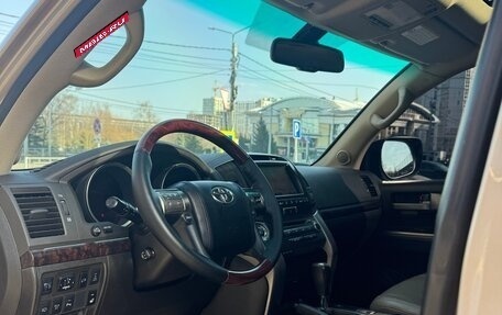 Toyota Land Cruiser 200, 2008 год, 3 000 000 рублей, 8 фотография