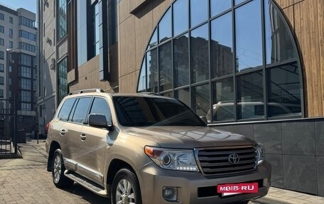 Toyota Land Cruiser 200, 2008 год, 3 000 000 рублей, 2 фотография