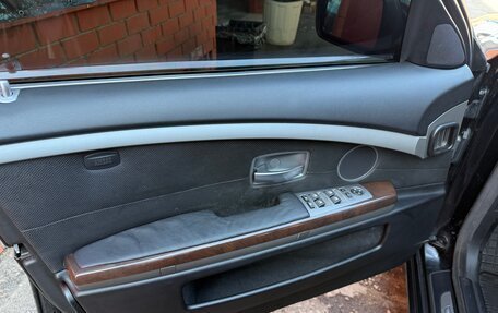 BMW 7 серия, 2003 год, 625 000 рублей, 21 фотография