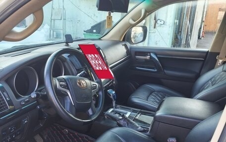 Toyota Land Cruiser 200, 2008 год, 2 090 000 рублей, 12 фотография