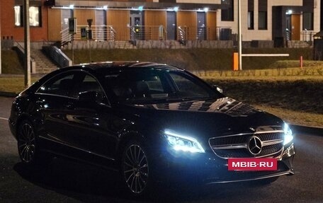 Mercedes-Benz CLS, 2015 год, 2 650 000 рублей, 2 фотография