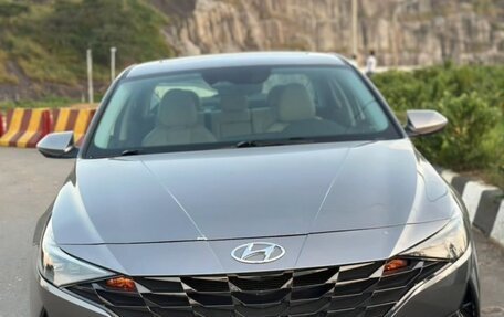 Hyundai Elantra, 2022 год, 1 720 000 рублей, 3 фотография