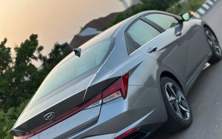 Hyundai Elantra, 2022 год, 1 720 000 рублей, 2 фотография