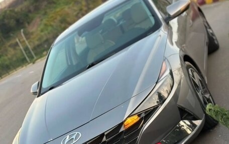 Hyundai Elantra, 2022 год, 1 720 000 рублей, 7 фотография