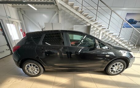 Opel Astra J, 2011 год, 684 000 рублей, 11 фотография