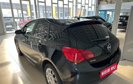 Opel Astra J, 2011 год, 684 000 рублей, 7 фотография