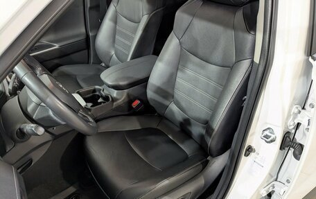 Toyota RAV4, 2022 год, 4 400 000 рублей, 3 фотография