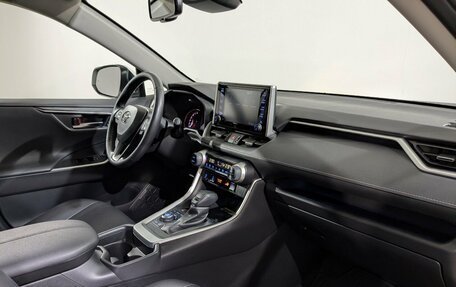 Toyota RAV4, 2022 год, 4 400 000 рублей, 15 фотография