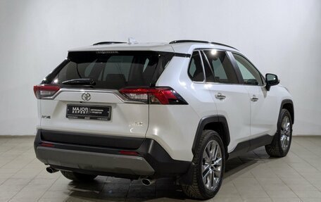 Toyota RAV4, 2022 год, 4 400 000 рублей, 14 фотография