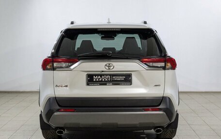 Toyota RAV4, 2022 год, 4 400 000 рублей, 16 фотография