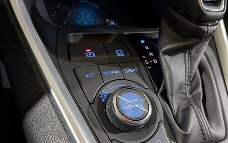 Toyota RAV4, 2022 год, 4 400 000 рублей, 20 фотография