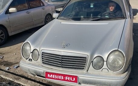 Mercedes-Benz E-Класс, 1996 год, 180 000 рублей, 1 фотография