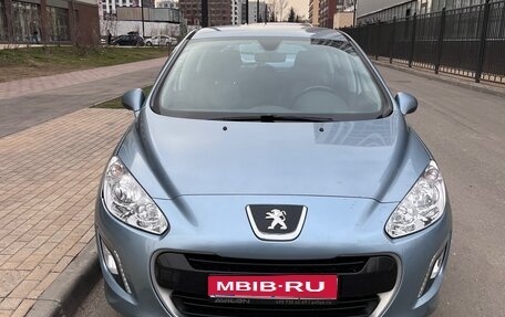 Peugeot 308 II, 2011 год, 599 999 рублей, 1 фотография