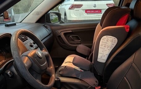 Skoda Fabia II, 2011 год, 370 000 рублей, 15 фотография