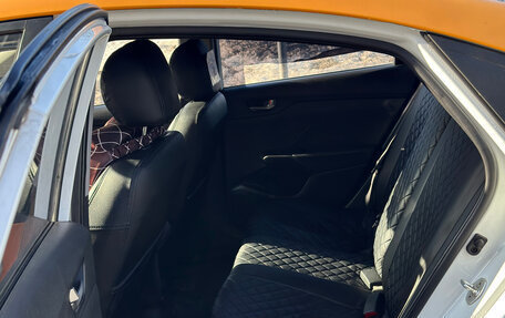 Hyundai Solaris II рестайлинг, 2017 год, 580 000 рублей, 4 фотография