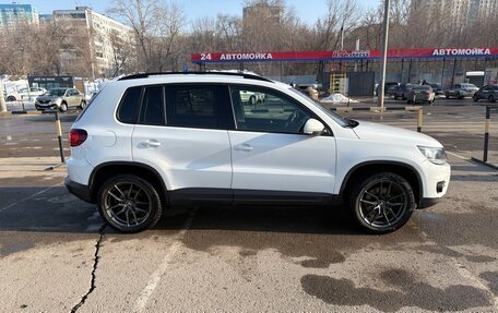 Volkswagen Tiguan I, 2016 год, 2 100 000 рублей, 2 фотография