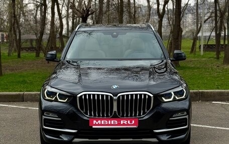 BMW X5, 2019 год, 5 750 000 рублей, 3 фотография