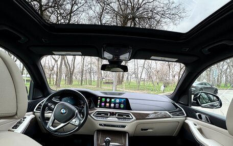 BMW X5, 2019 год, 5 750 000 рублей, 13 фотография