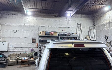 Toyota Hilux Surf III рестайлинг, 2001 год, 1 300 000 рублей, 2 фотография