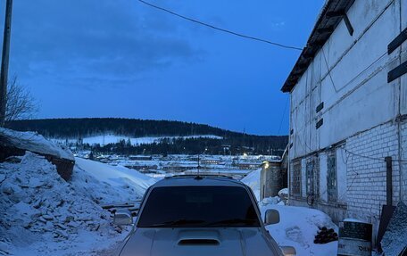 Toyota Hilux Surf III рестайлинг, 2001 год, 1 300 000 рублей, 5 фотография