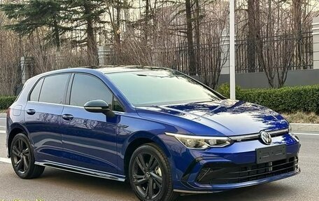 Volkswagen Golf VIII, 2022 год, 2 125 000 рублей, 3 фотография