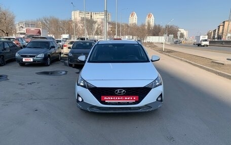 Hyundai Solaris II рестайлинг, 2020 год, 850 000 рублей, 8 фотография