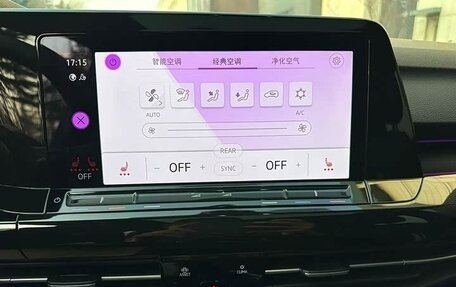 Volkswagen Golf VIII, 2022 год, 2 125 000 рублей, 13 фотография