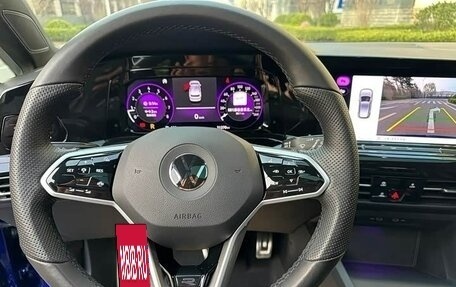 Volkswagen Golf VIII, 2022 год, 2 125 000 рублей, 12 фотография