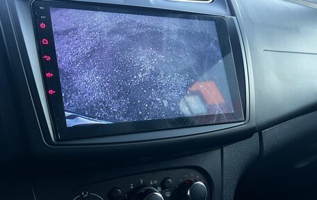 Renault Sandero II рестайлинг, 2017 год, 715 000 рублей, 16 фотография