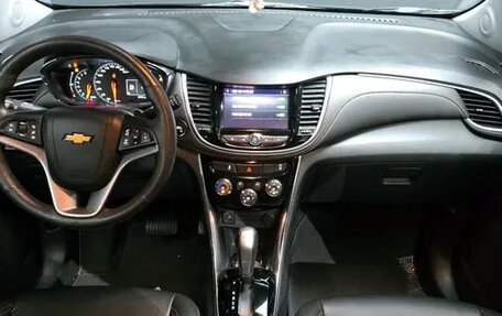 Chevrolet Trax, 2021 год, 1 750 000 рублей, 7 фотография