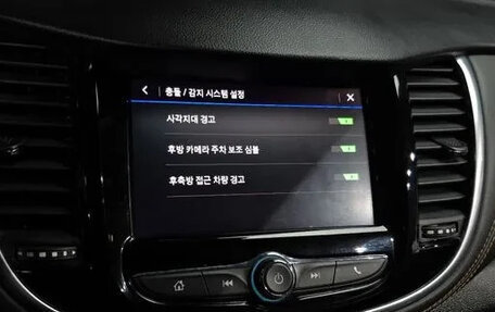 Chevrolet Trax, 2021 год, 1 750 000 рублей, 16 фотография