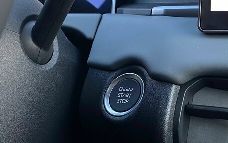 Toyota RAV4, 2026 год, 4 995 000 рублей, 28 фотография