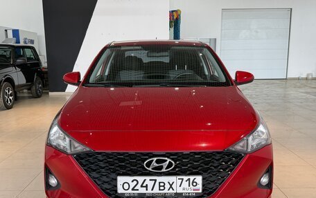 Hyundai Solaris II рестайлинг, 2021 год, 1 590 000 рублей, 3 фотография