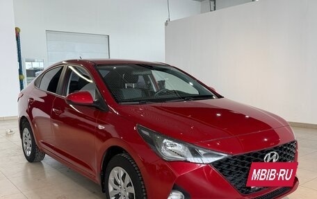 Hyundai Solaris II рестайлинг, 2021 год, 1 590 000 рублей, 4 фотография