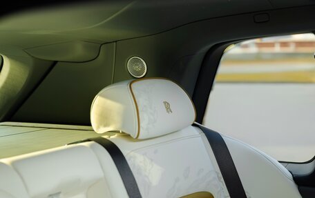 Rolls-Royce Cullinan, 2026 год, 79 990 000 рублей, 25 фотография