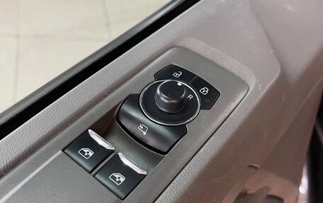 Volkswagen Caravelle, 2025 год, 5 000 000 рублей, 32 фотография