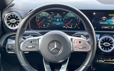 Mercedes-Benz CLA, 2019 год, 3 330 000 рублей, 4 фотография