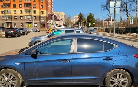 Hyundai Elantra VI рестайлинг, 2016 год, 1 050 000 рублей, 2 фотография