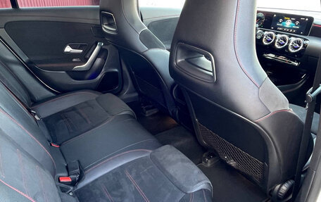 Mercedes-Benz CLA, 2019 год, 3 330 000 рублей, 7 фотография