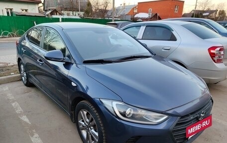 Hyundai Elantra VI рестайлинг, 2016 год, 1 050 000 рублей, 3 фотография