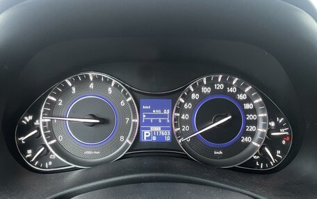 Infiniti QX56, 2010 год, 1 800 000 рублей, 28 фотография