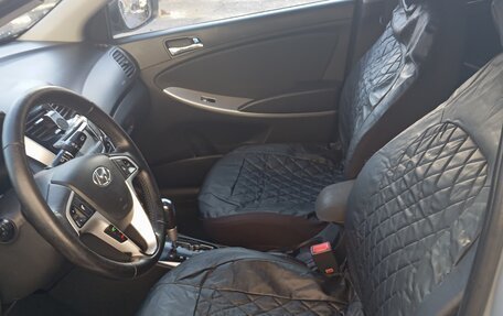 Hyundai Solaris II рестайлинг, 2011 год, 780 000 рублей, 4 фотография