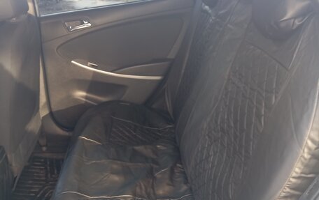 Hyundai Solaris II рестайлинг, 2011 год, 780 000 рублей, 6 фотография