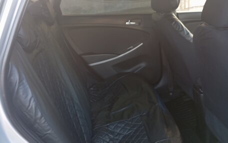 Hyundai Solaris II рестайлинг, 2011 год, 780 000 рублей, 7 фотография