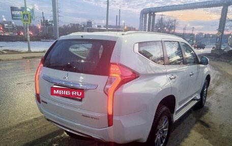 Mitsubishi Pajero Sport III рестайлинг, 2019 год, 1 900 000 рублей, 2 фотография