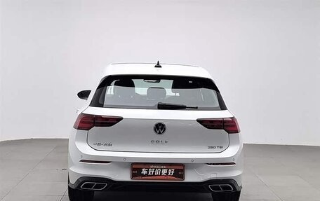 Volkswagen Golf VIII, 2023 год, 2 165 000 рублей, 2 фотография