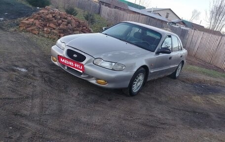 Hyundai Sonata III рестайлинг, 1998 год, 150 000 рублей, 2 фотография