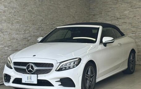 Mercedes-Benz C-Класс, 2017 год, 1 950 000 рублей, 2 фотография