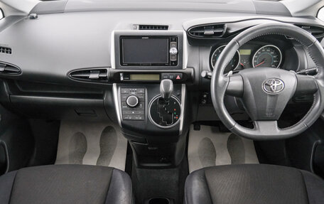 Toyota Wish II, 2011 год, 1 449 000 рублей, 11 фотография