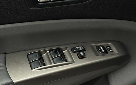 Toyota Prius, 2007 год, 659 000 рублей, 27 фотография